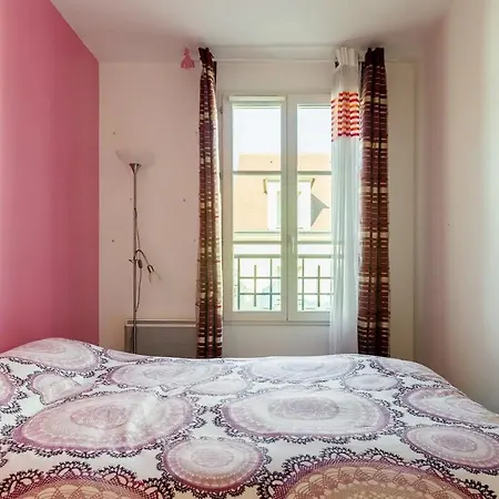 Appartement Agreable Chambre D'Hote, A 2 Pas De Versailles Buc (Yvelines)